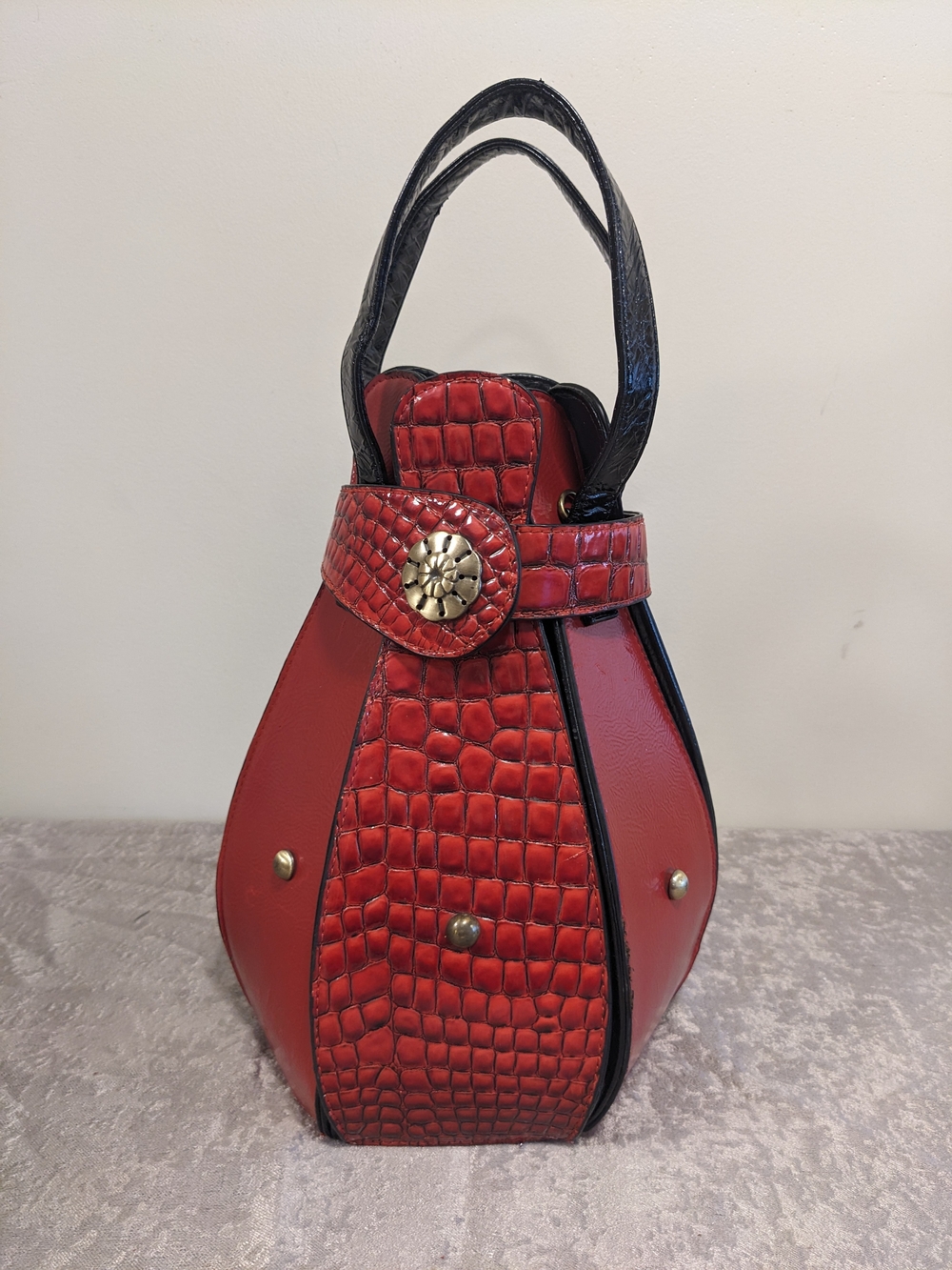 Susen Red/Black Crocodile Embossed Tulip Petal Sculptural Statement Handbag